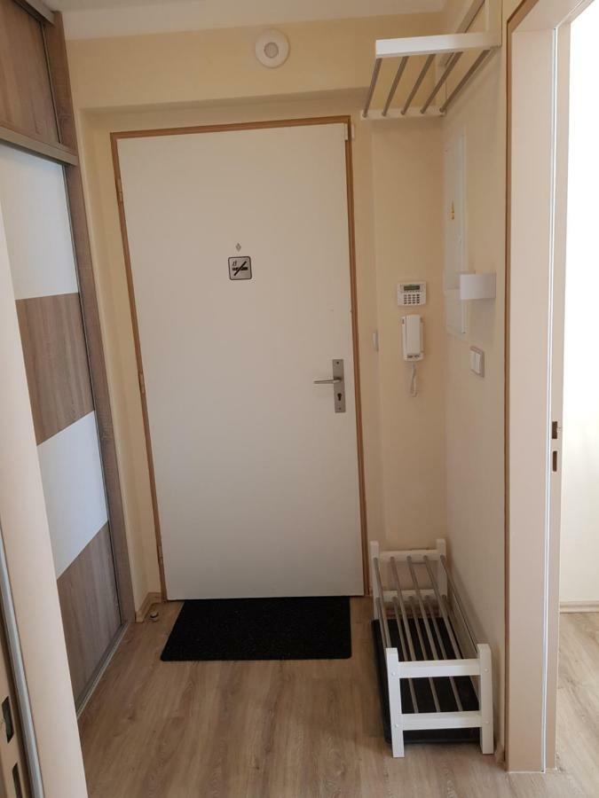 Loucna Pod Klinovcem 120/3アパートメント エクステリア 写真