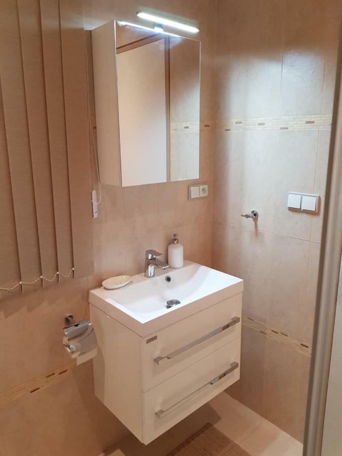 Loucna Pod Klinovcem 120/3アパートメント エクステリア 写真